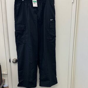 Nike Women’s Black Cargo Pants